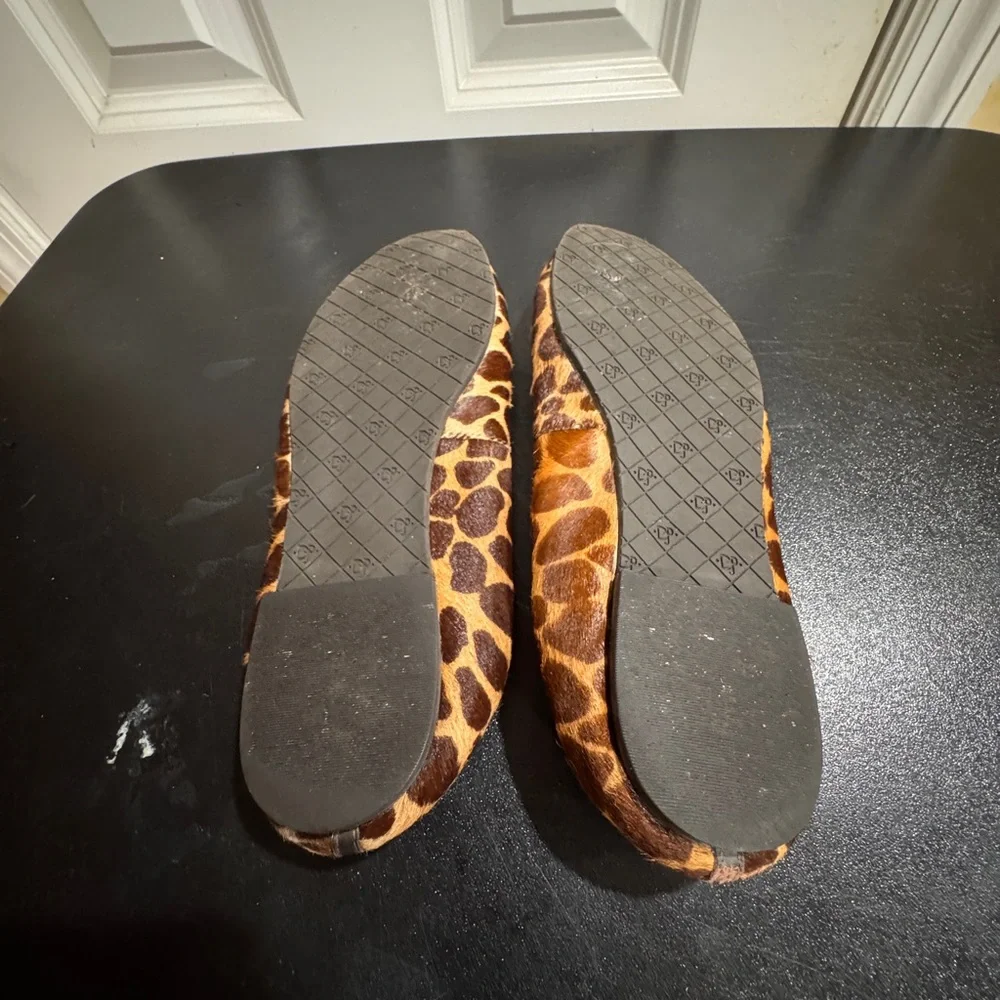 Donald J. Pliner giraffe print calf hair Brown 7.5 ballet flats loafers